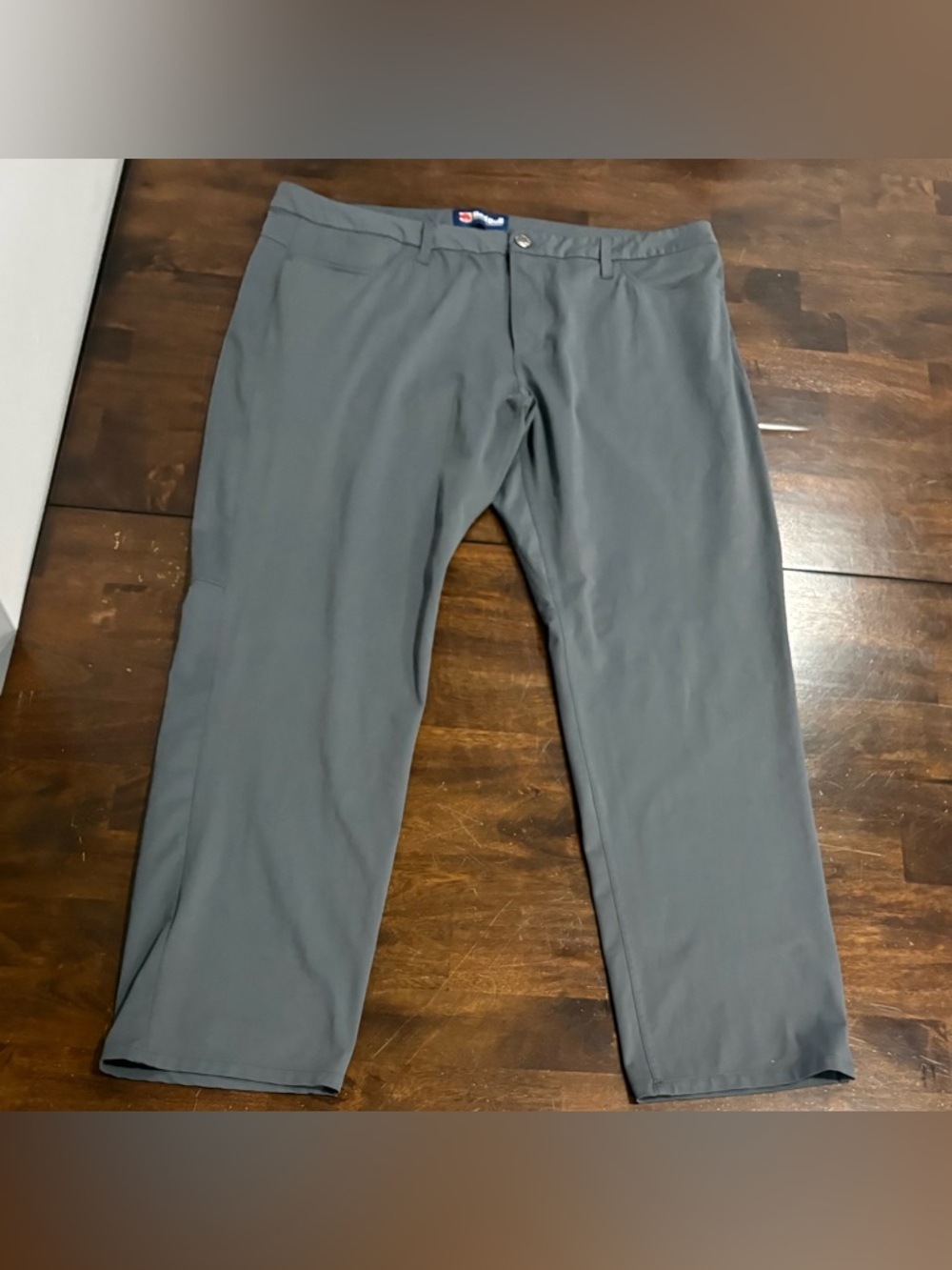 Red Bull Distribution Grey Athletic Pants Men’s Size 40 x 32